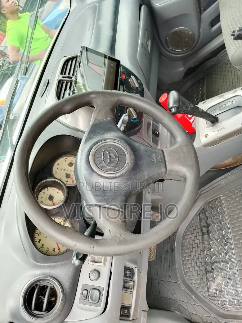 Toyota RAV4 2009 Blanc