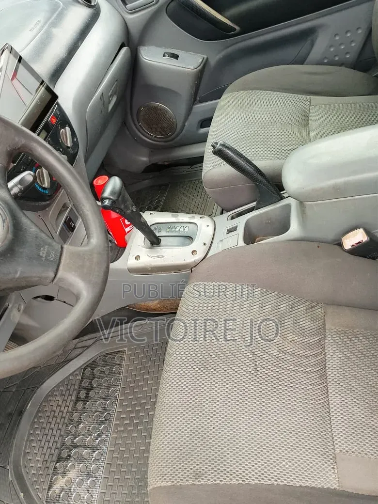 Toyota RAV4 2009 Blanc