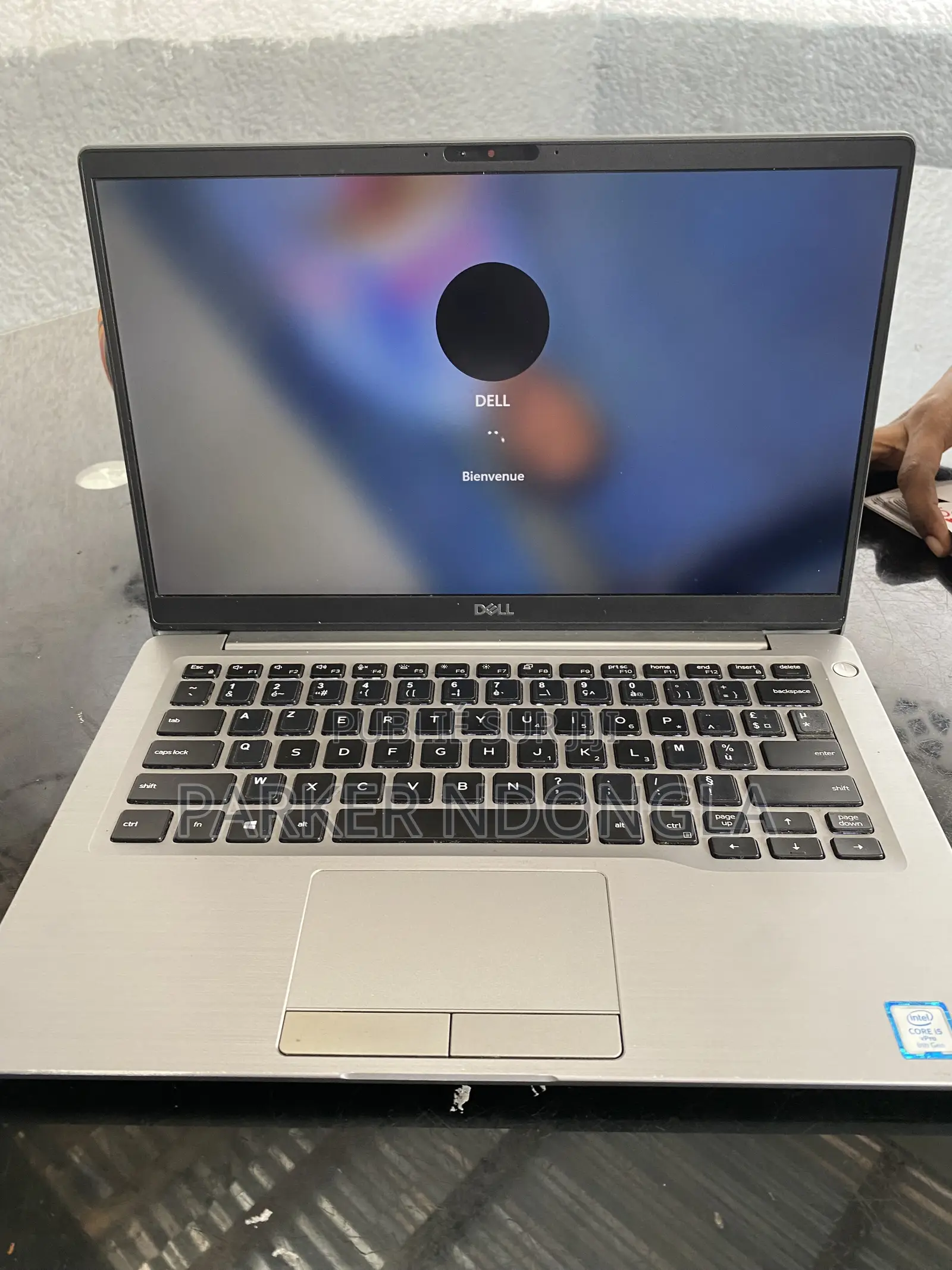 Ordinateur portable Dell Latitude 7400 16GB Intel Core i7 SSD 512GB