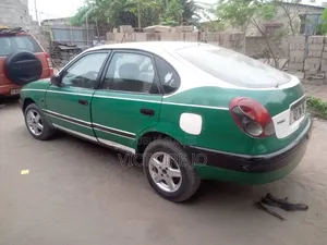 Toyota Corolla 2012 Vert