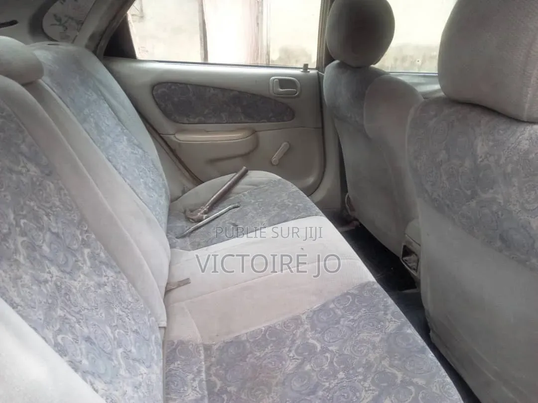 Toyota Corolla 2012 Vert
