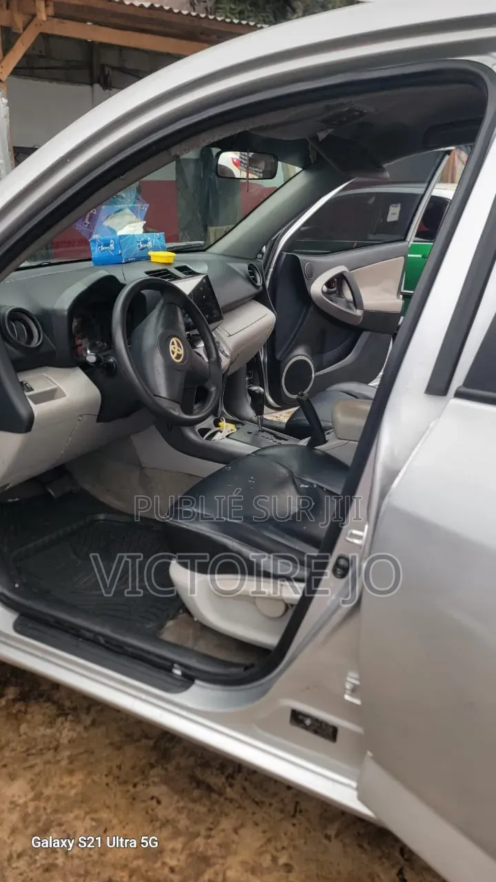 Toyota RAV4 2013 Gris