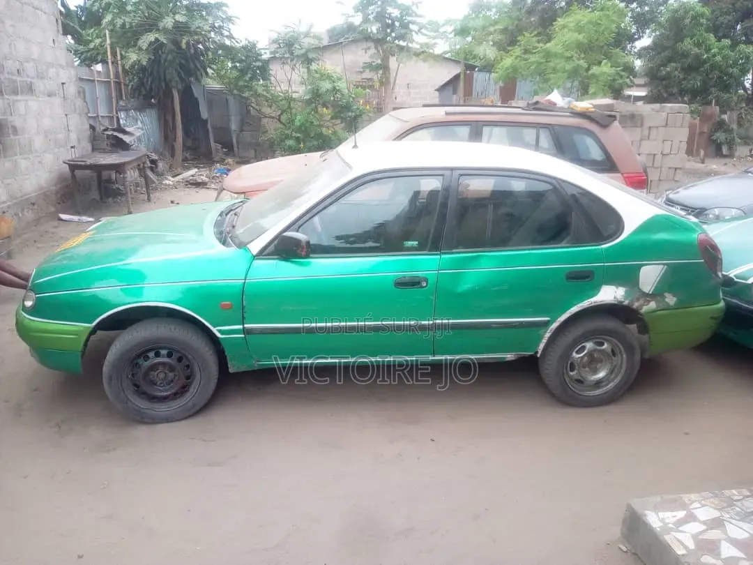Toyota Corolla 2013 Vert