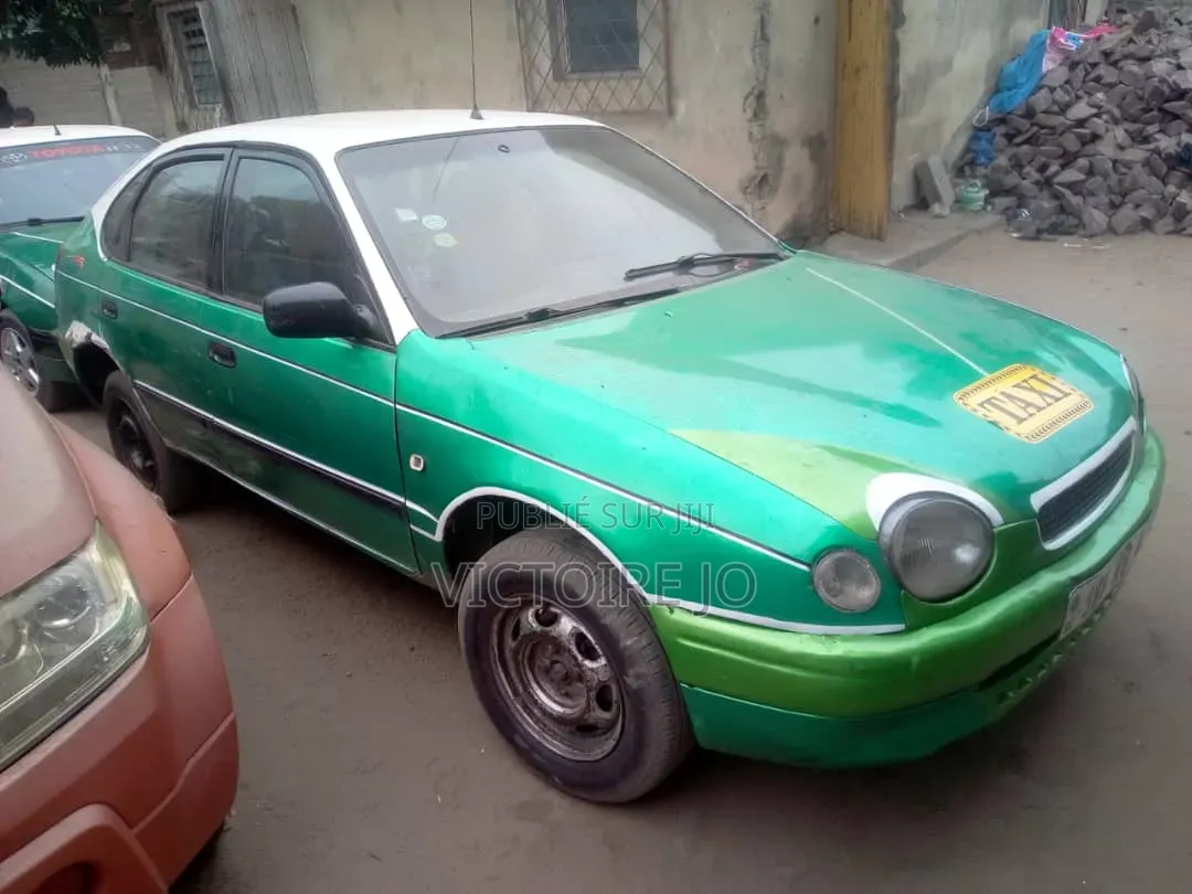 Toyota Corolla 2013 Vert