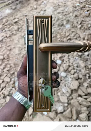 Quincaillerie Vente D' Outils De Construction