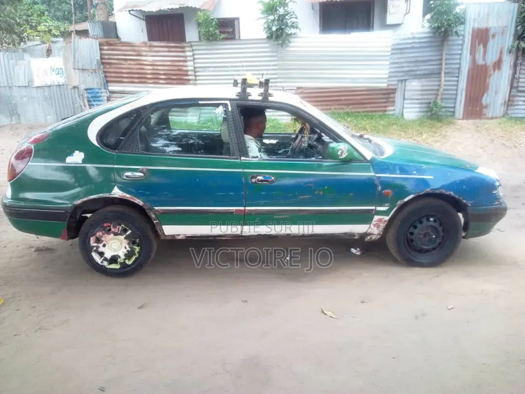 Toyota Corolla 2007 Vert