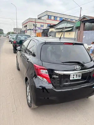 Toyota Yaris 2020 Noir