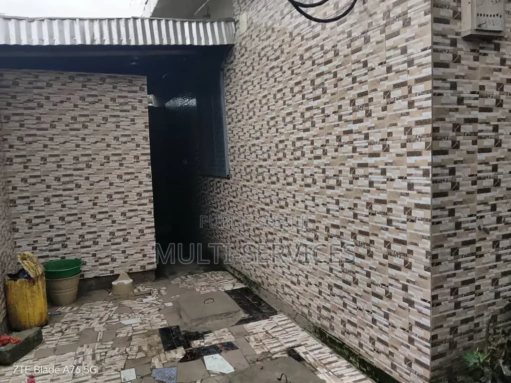 2chbre Appartement dans Multiverservices, Tié-Tié à Vendre