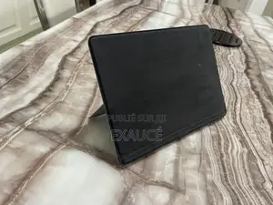 Nouveau Microsoft Surface Go 2 8GB Intel Core M3 SSD 128GB