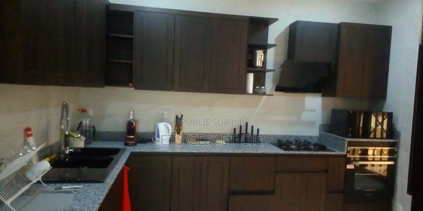 Meublé 4chbre Villa dans Villa Cdk Et Cie 104, Mvoumvou à Vendre