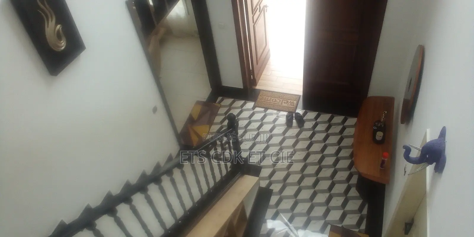 Meublé 4chbre Villa dans Villa Cdk Et Cie 104, Mvoumvou à Vendre
