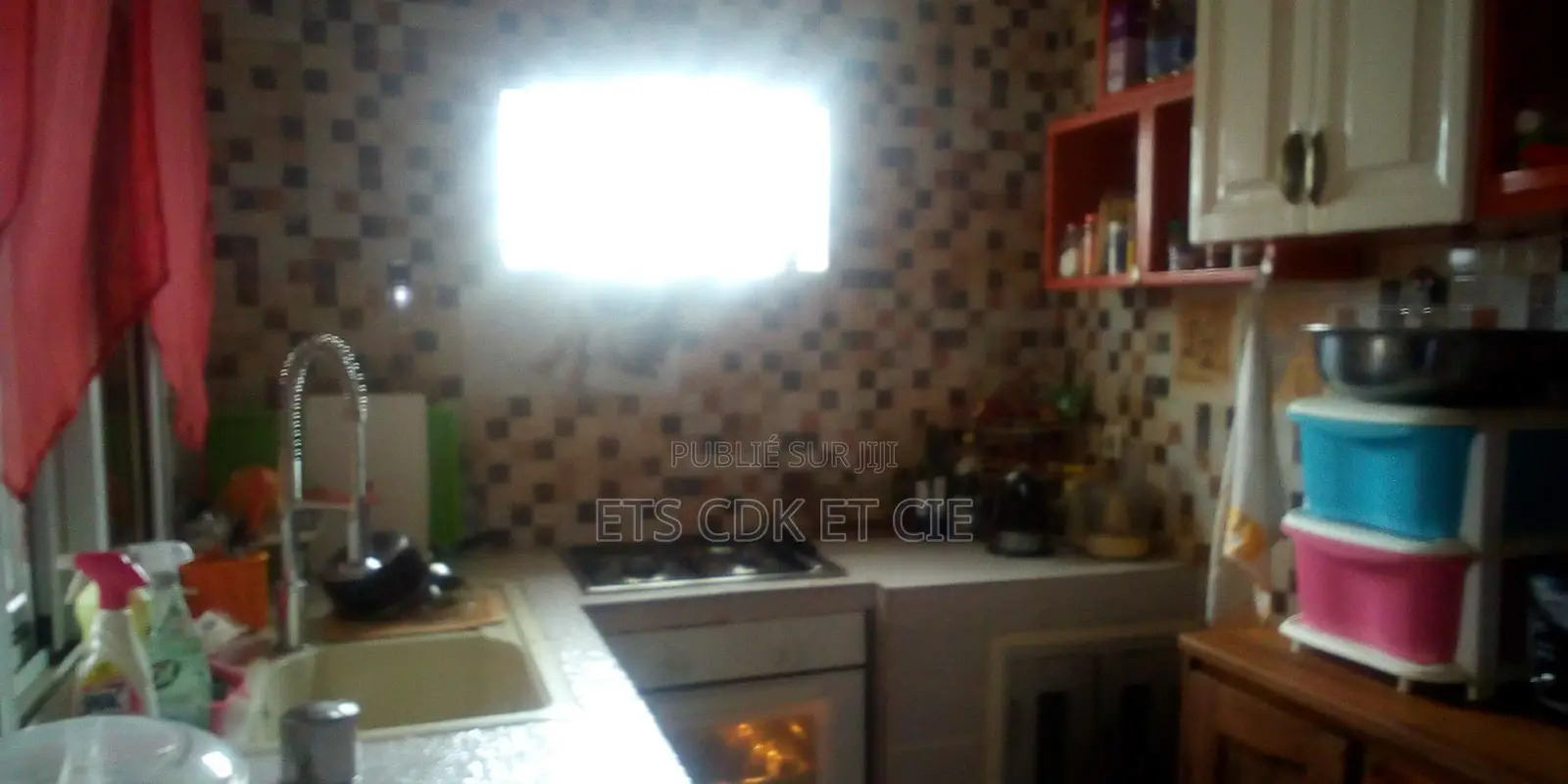 Meublé 4chbre Villa dans Cdk Et Cie Villa 120, Mvoumvou à Vendre