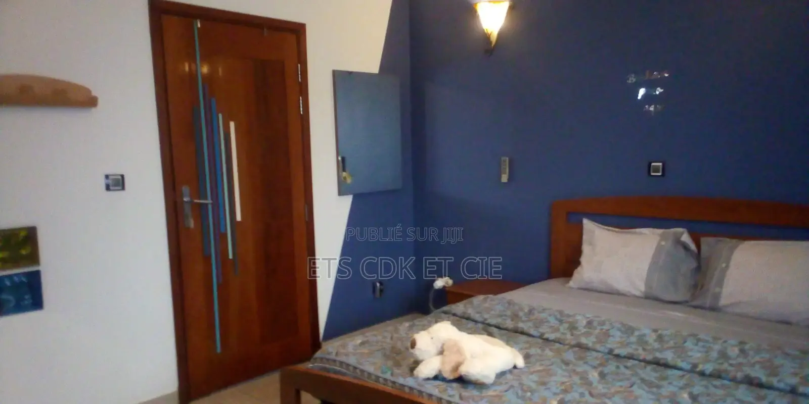 Meublé 4chbre Villa dans Cdk Et Cie Villa 120, Mvoumvou à Vendre