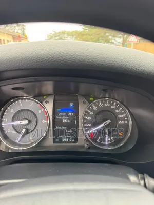 Toyota Hilux Revo Double Cab Deisel 2.4 AWD 2022 Noir
