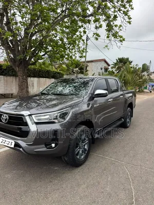 Toyota Hilux Revo Double Cab Deisel 2.4 AWD 2022 Noir
