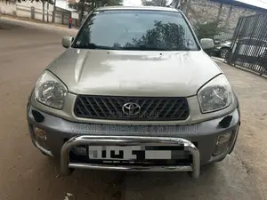 Toyota RAV4 Automatic 2003 Doré