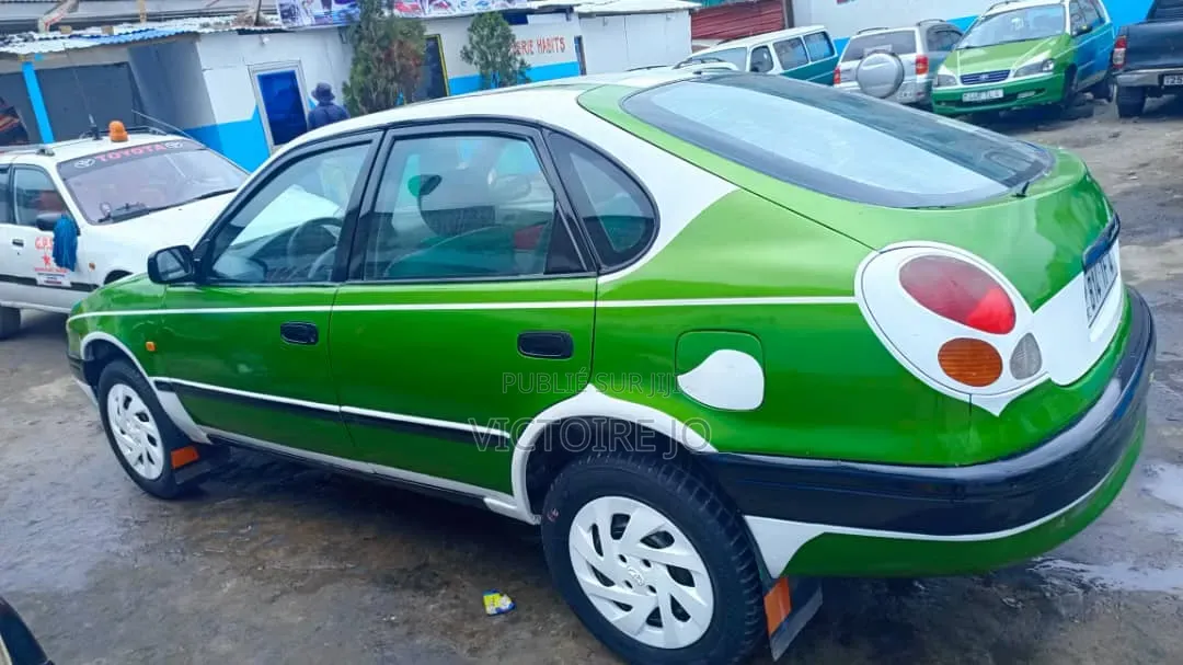 Toyota Corolla 2017 Vert
