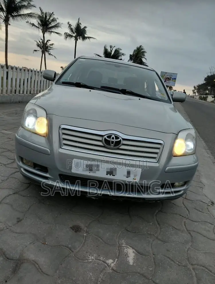 Toyota Avensis 2.4 VVT-i Executive 2006 Vert