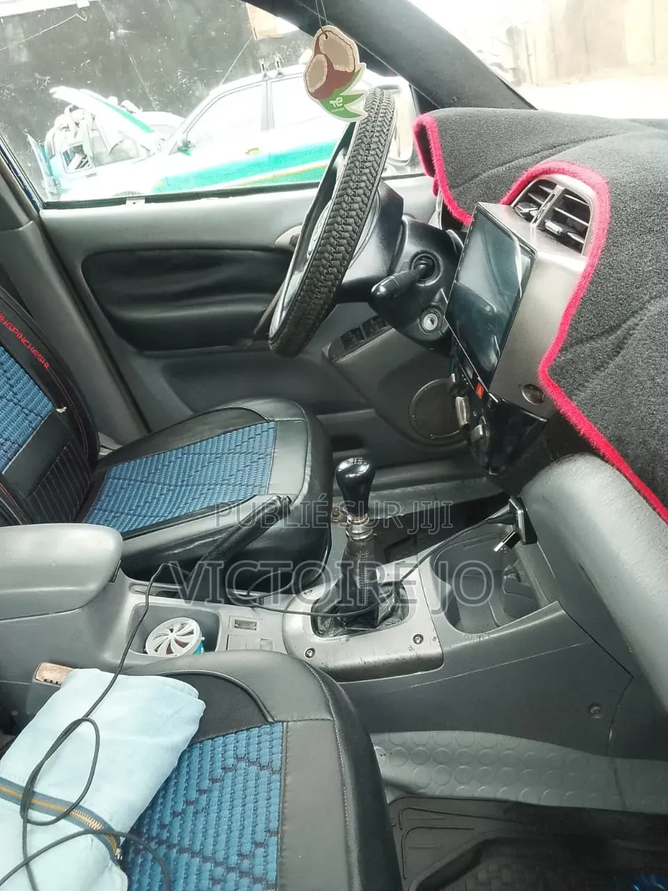 Toyota RAV4 2010 Bleu