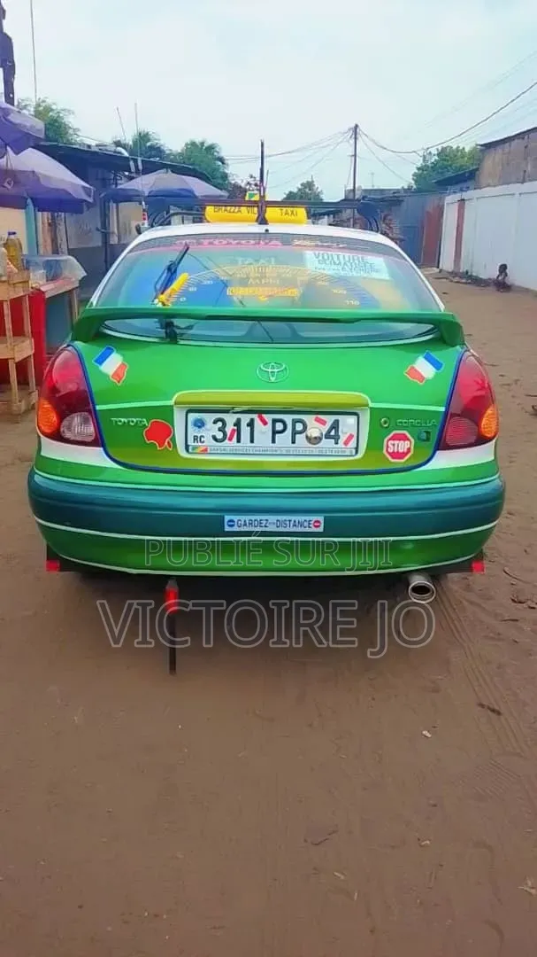 Toyota Corolla 2017 Vert