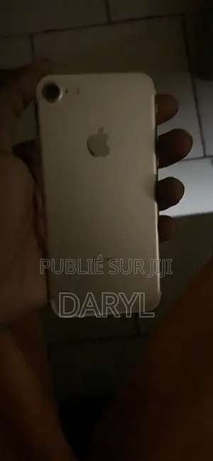 Apple iPhone 7 32 GB Argenté