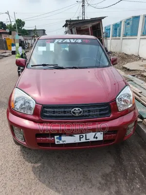 Toyota RAV4 2010 Rouge