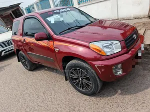 Toyota RAV4 2010 Rouge