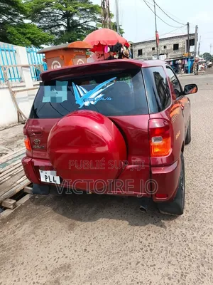 Toyota RAV4 2010 Rouge