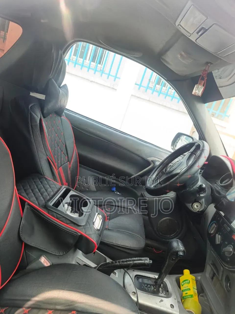 Toyota RAV4 2010 Rouge