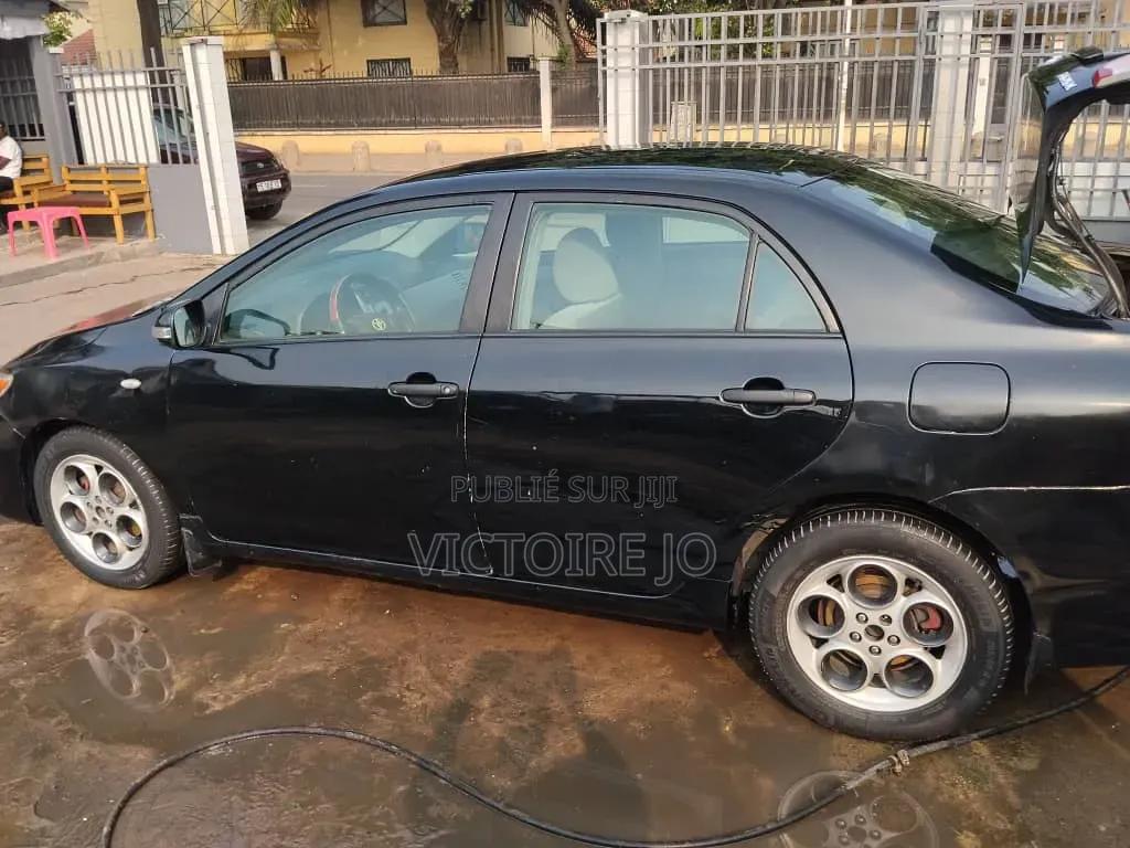 Toyota Corolla 2015 Noir
