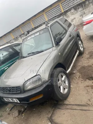 Toyota RAV4 1999 Gris
