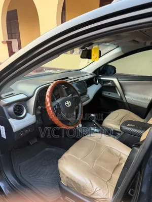 Toyota RAV4 2014 Noir