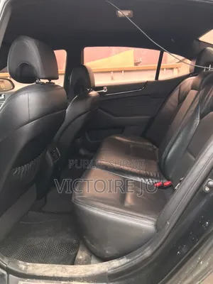 Kia K5 2021 Gris