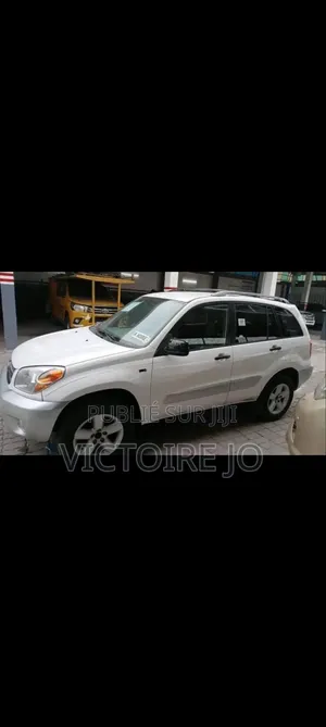Toyota RAV4 2005 Blanc
