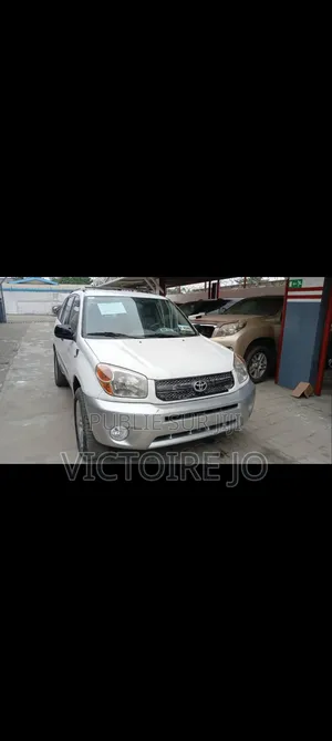 Toyota RAV4 2005 Blanc