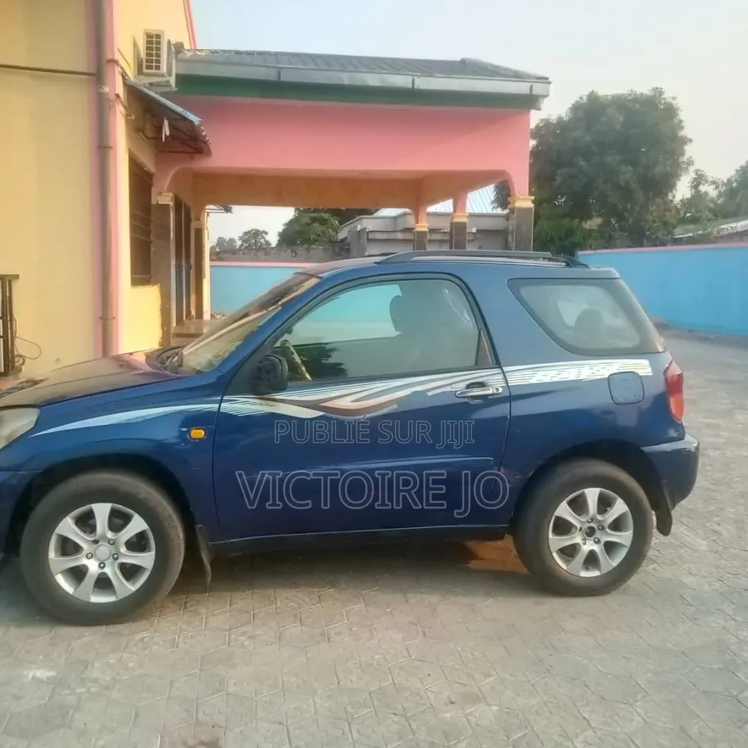 Toyota RAV4 2006 Bleu