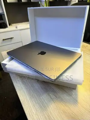 Nouveau Apple MacBook Pro 2020 8GB Intel Core i7 SSD 512GB