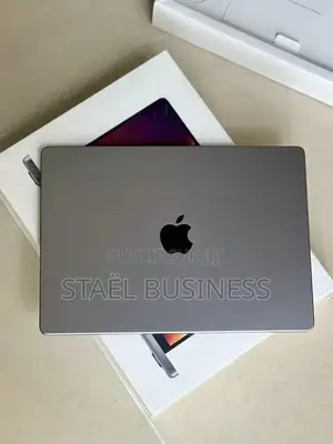 Nouveau Apple MacBook Pro 2020 8GB Intel Core i7 SSD 512GB