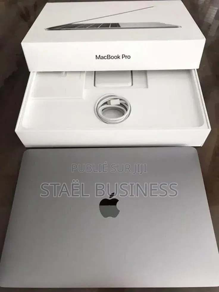 Nouveau Apple MacBook Pro 2020 8GB Intel Core i7 SSD 512GB