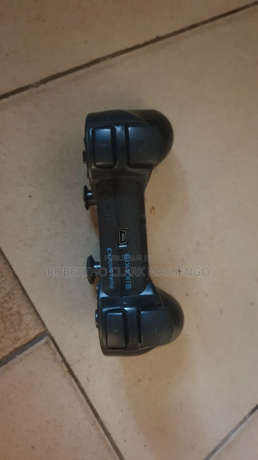 Manette Ps3 a Vendre + Cable De Connexion/Charge