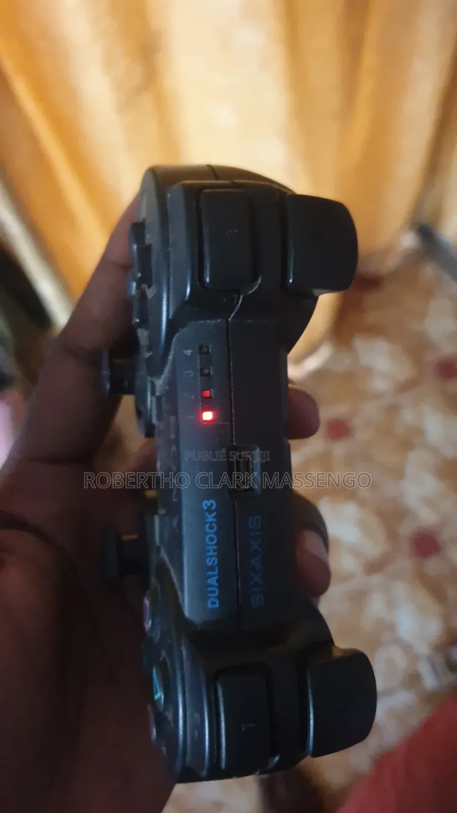 Manette Ps3 a Vendre + Cable De Connexion/Charge