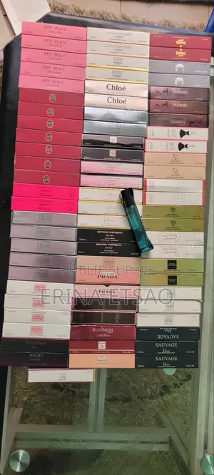* Vente Flash Parfums À Brazzaville *