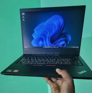 Ordinateur portable Lenovo ThinkPad E495 8GB AMD Ryzen 5 SSD 256GB
