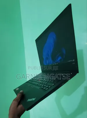 Ordinateur portable Lenovo ThinkPad E495 8GB AMD Ryzen 5 SSD 256GB