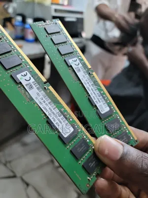 BARRETTE RAM SK Hynix 8Go DDR4 Haute Performance Pour PC Bureau