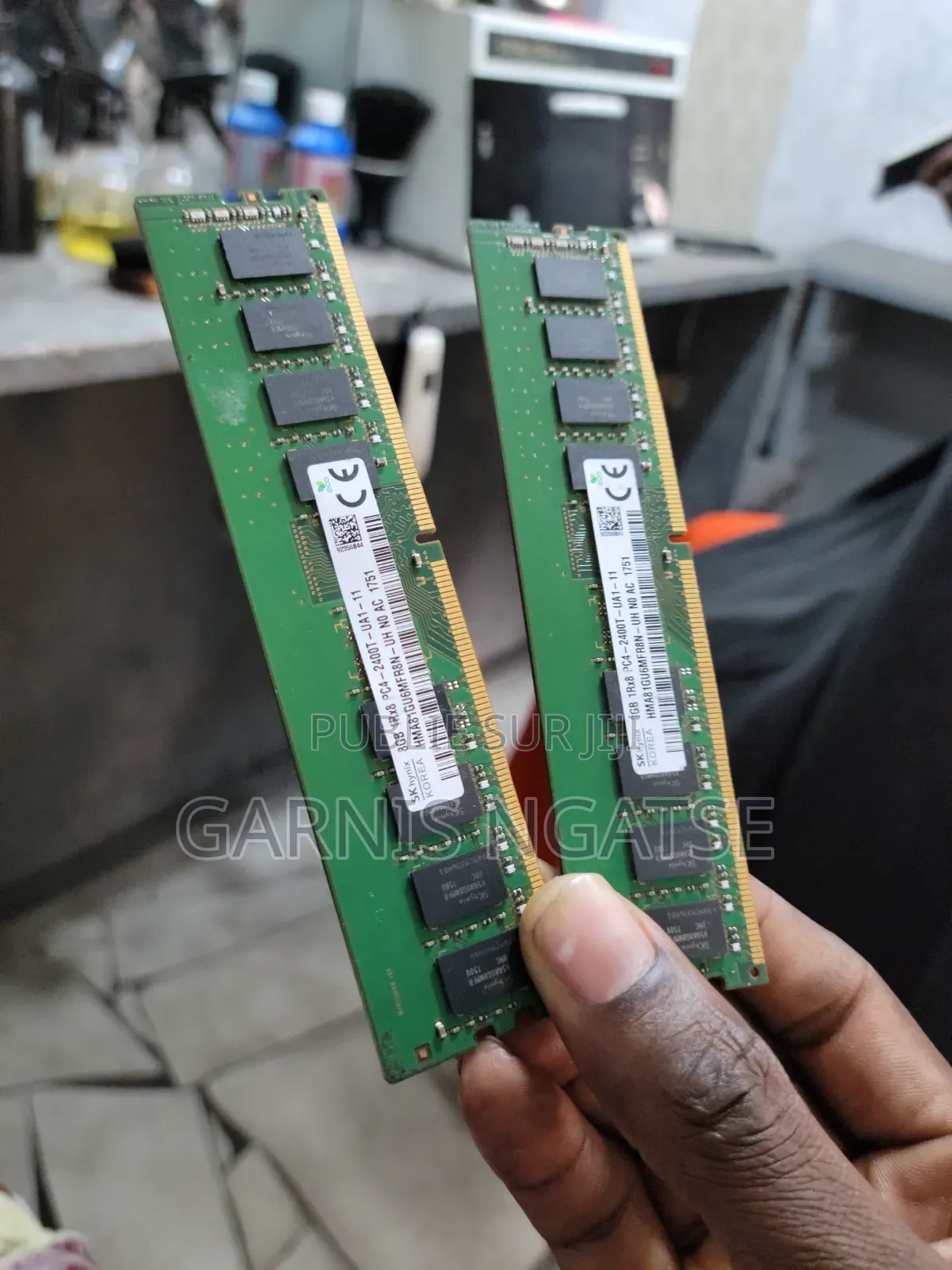 BARRETTE RAM SK Hynix 8Go DDR4 Haute Performance Pour PC Bureau