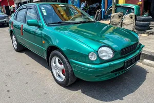Toyota Corolla 2017 Vert