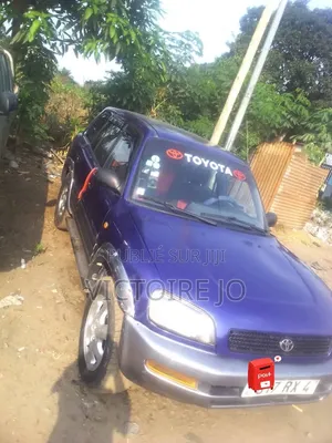 Toyota RAV4 1999 Bleu