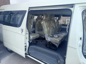 Autobus 2022 Blanc