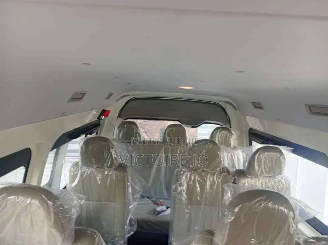 Autobus 2022 Blanc